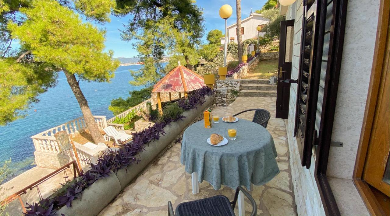 Seaview & Beachfront Apartments Jakov Donji Okrug  외부 사진