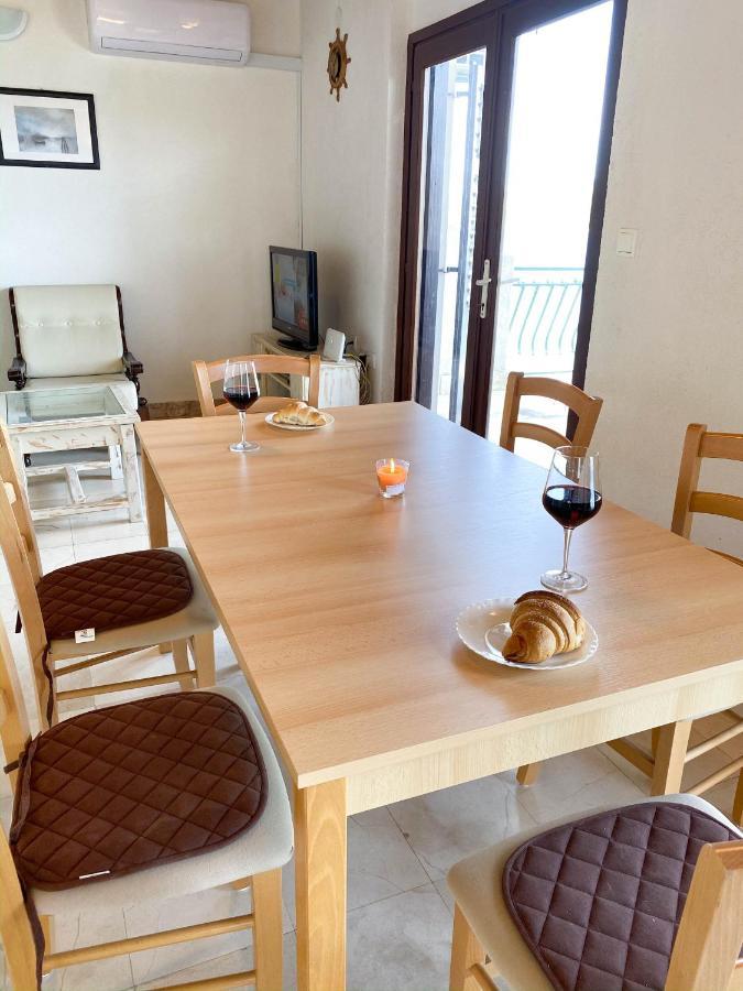 Seaview & Beachfront Apartments Jakov Donji Okrug  외부 사진